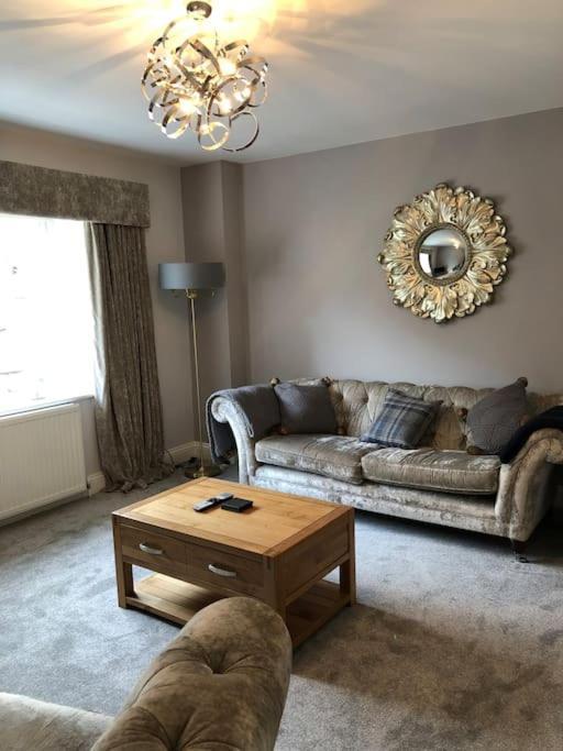 Stunning Apartment In The Heart Of Broadway Broadway  Buitenkant foto